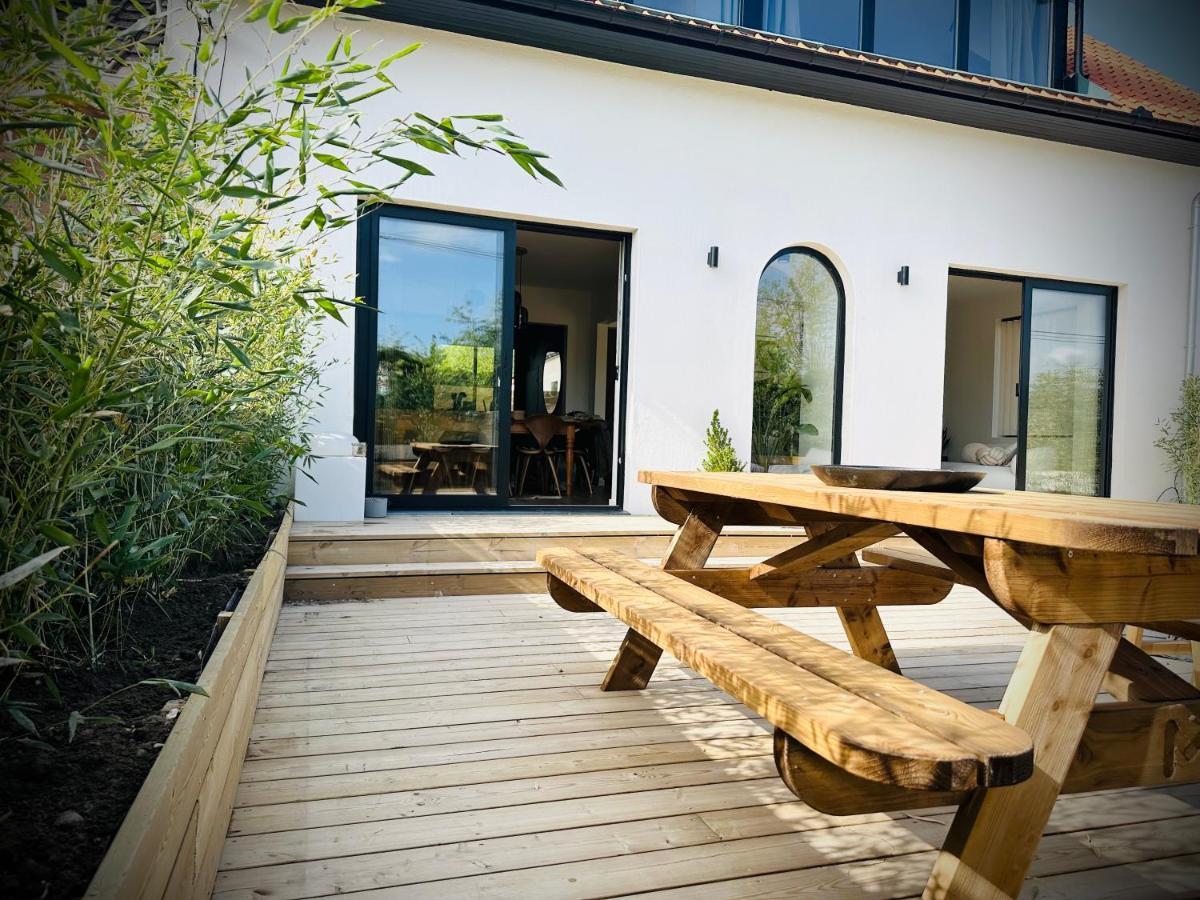 Villa O Wood & Chic 屈克 外观 照片