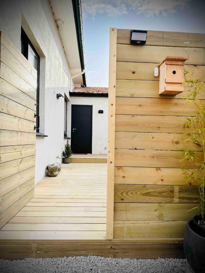 Villa O Wood & Chic 屈克 外观 照片